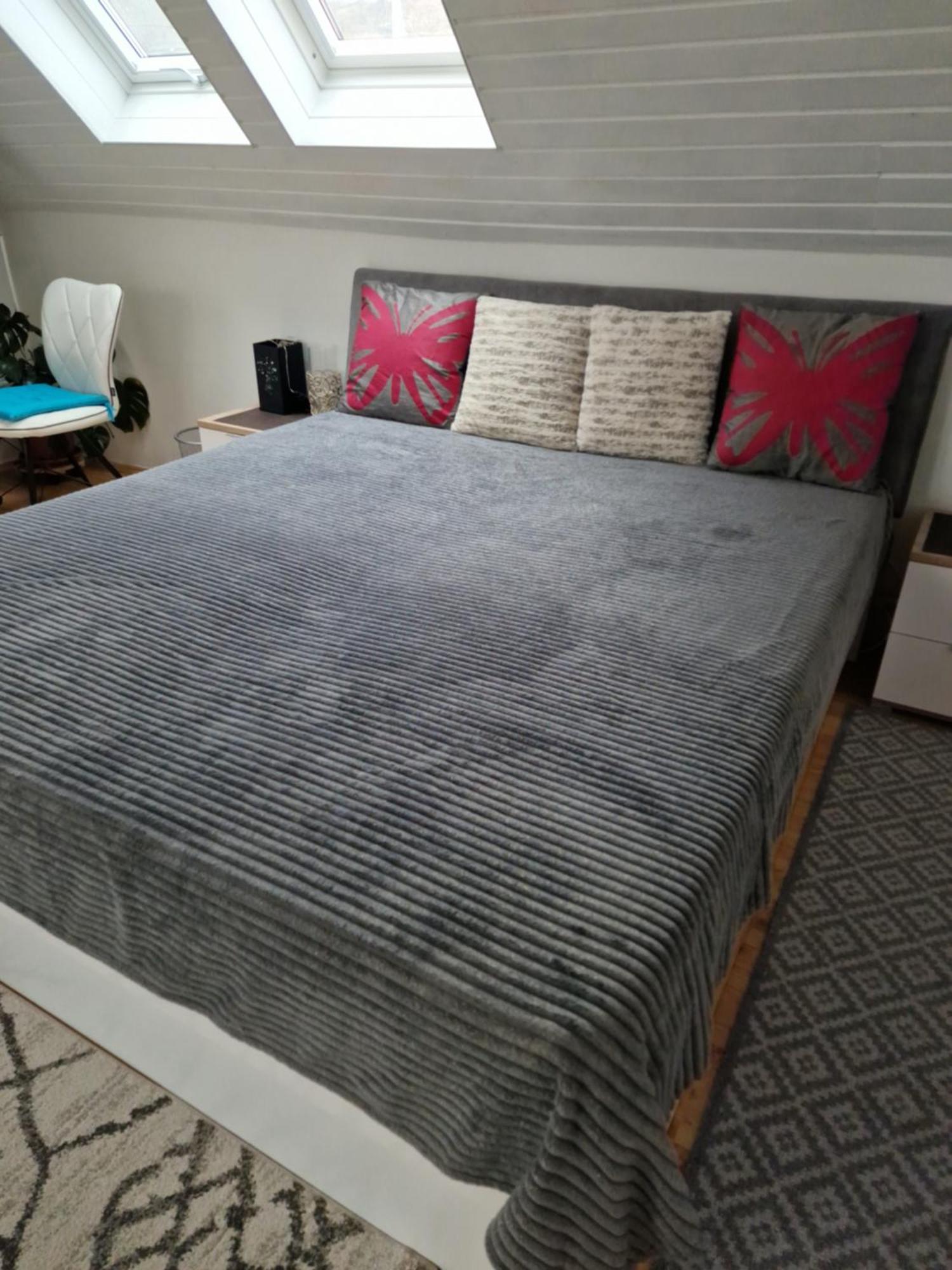 Családi haz Apartman Budapest Szoba fotó